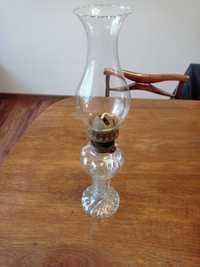 Stara szklana lampa naftowa