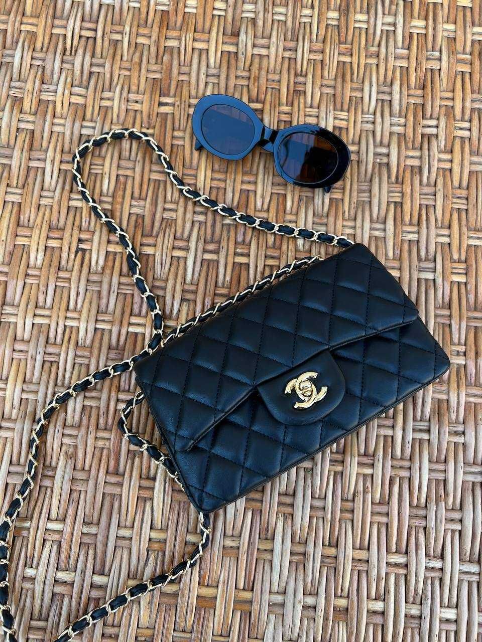 Chanel 20 (black)