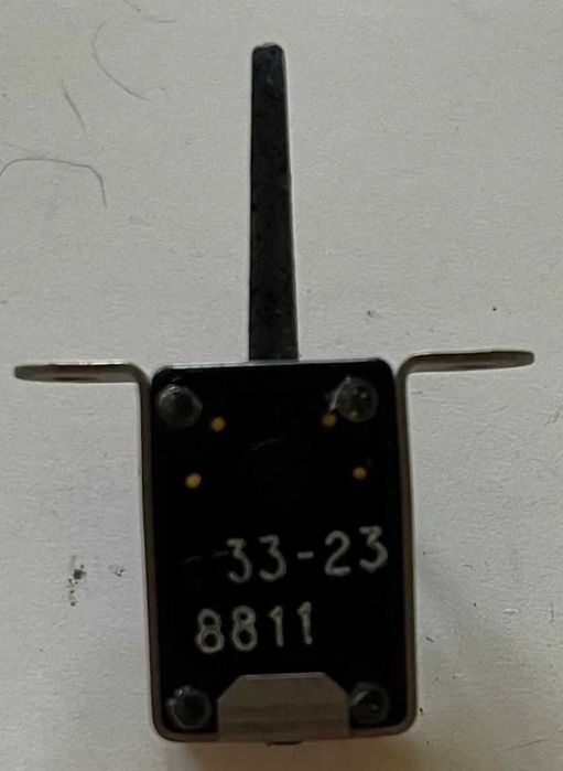 Спліттери, роз'єми (штекери та гнізда) тьохпозиційний перемикач, ручкі