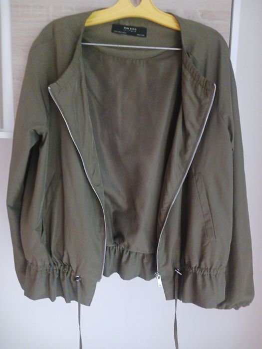 Casaco bomber verde, Zara