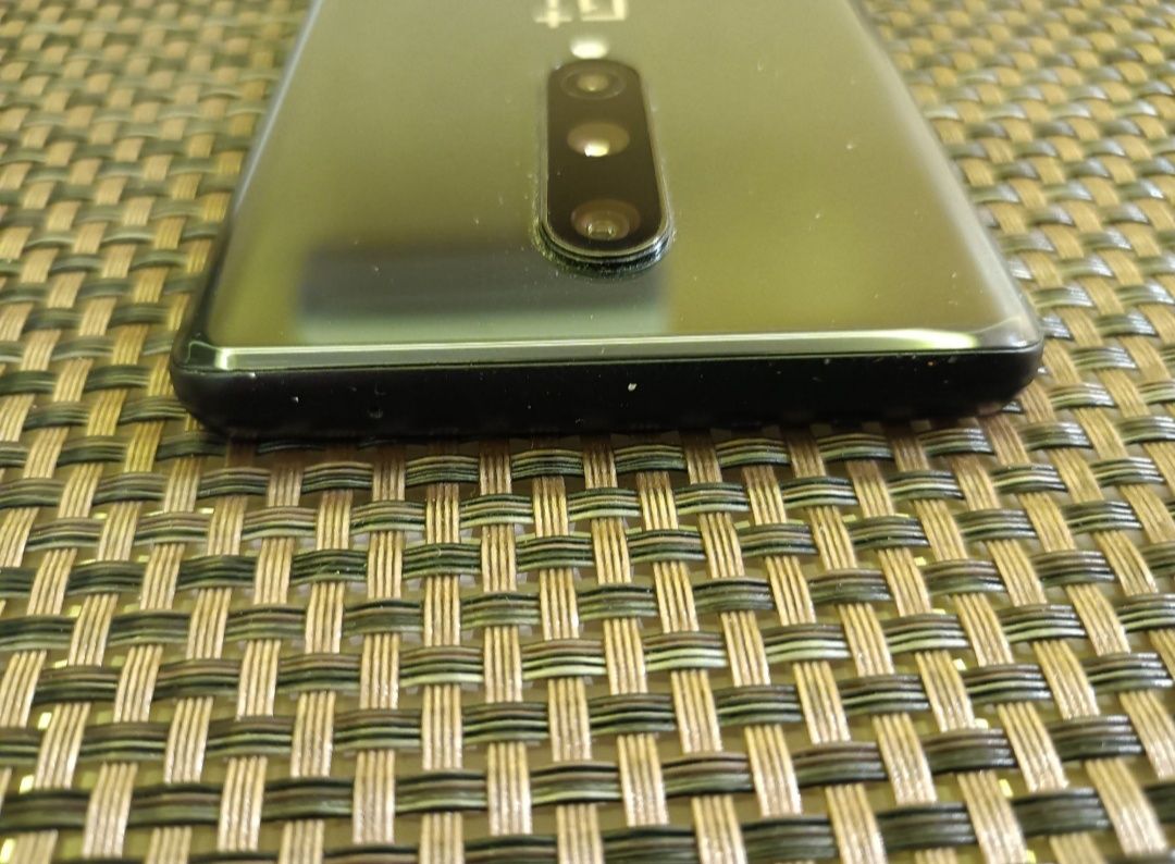 OnePlus 8/8 128.