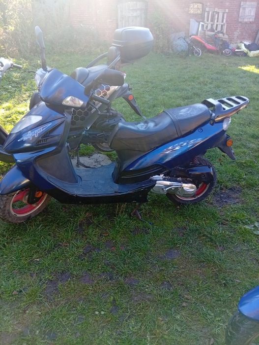 Skuter Zipp w dobrym stanie