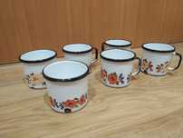 Conjunto de 6 antigas canecas esmaltadas