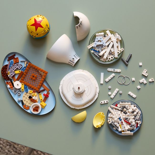 Конструктор LEGO Ideas Disney Pixar Luxo Jr (21357)
