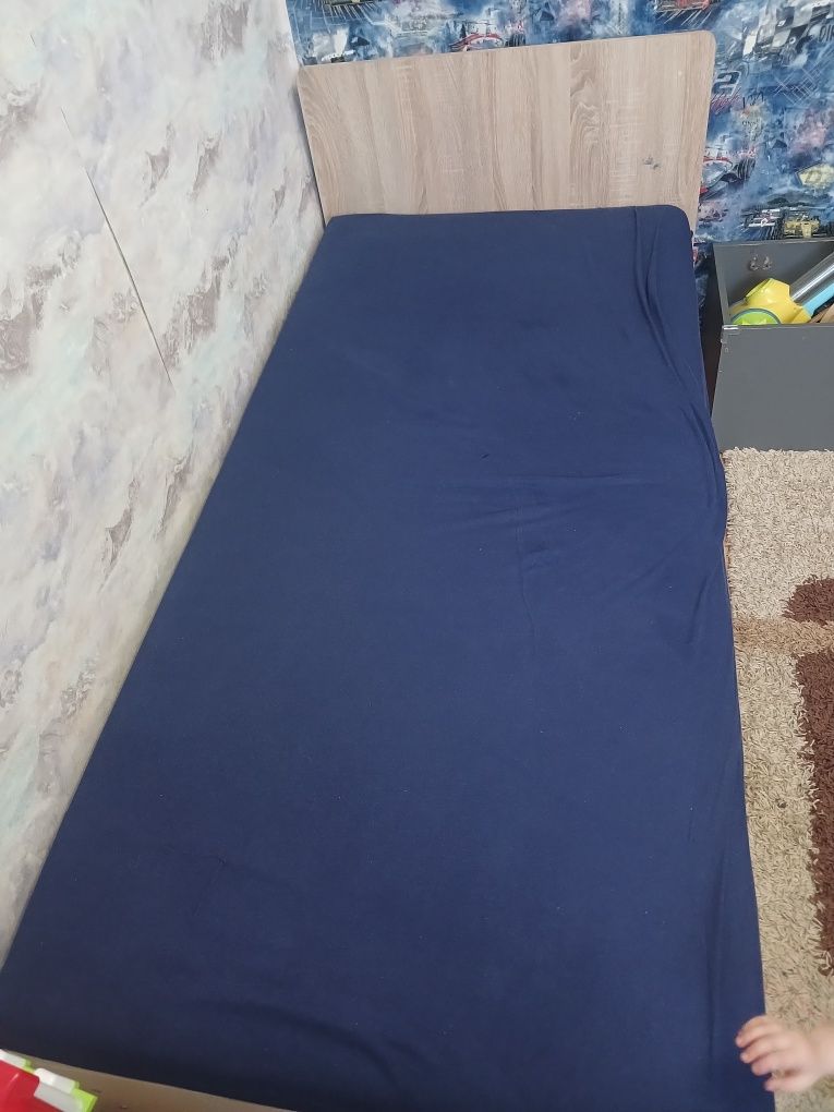 Продам підліткове ліжко