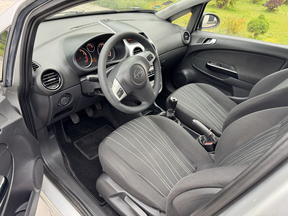 Opel corsa 1.2 Niemiec bardzo ladna