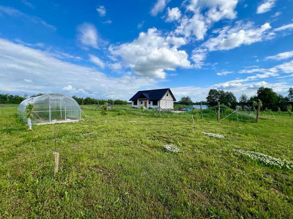 NIŻSZA CENA! dom nad jeziorem na ogromnej działce Z LINIĄ BRZEGOWĄ