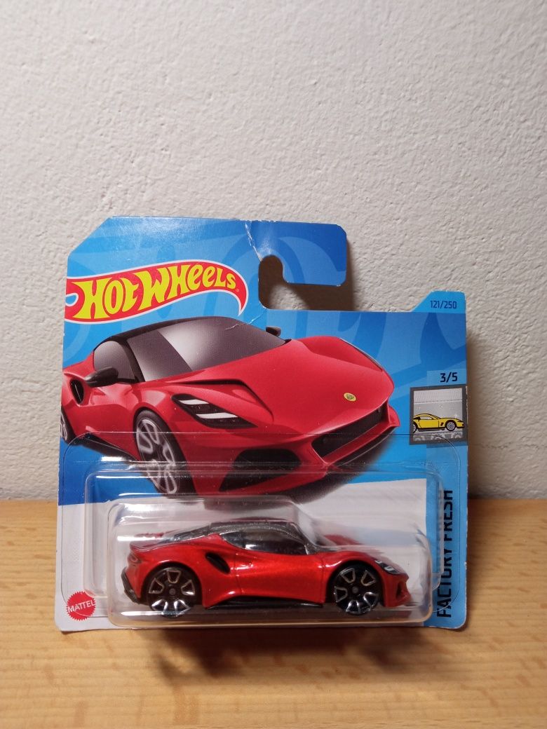 Hot wheels lotus emira