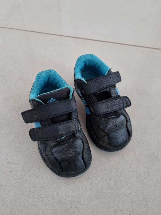 Adidasy roz. 23 buciki firmy addidas