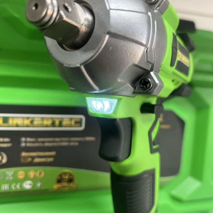 Гайковерт акумуляторний ударний безщітковий 1/2 500Nm 21V 4A Flinke