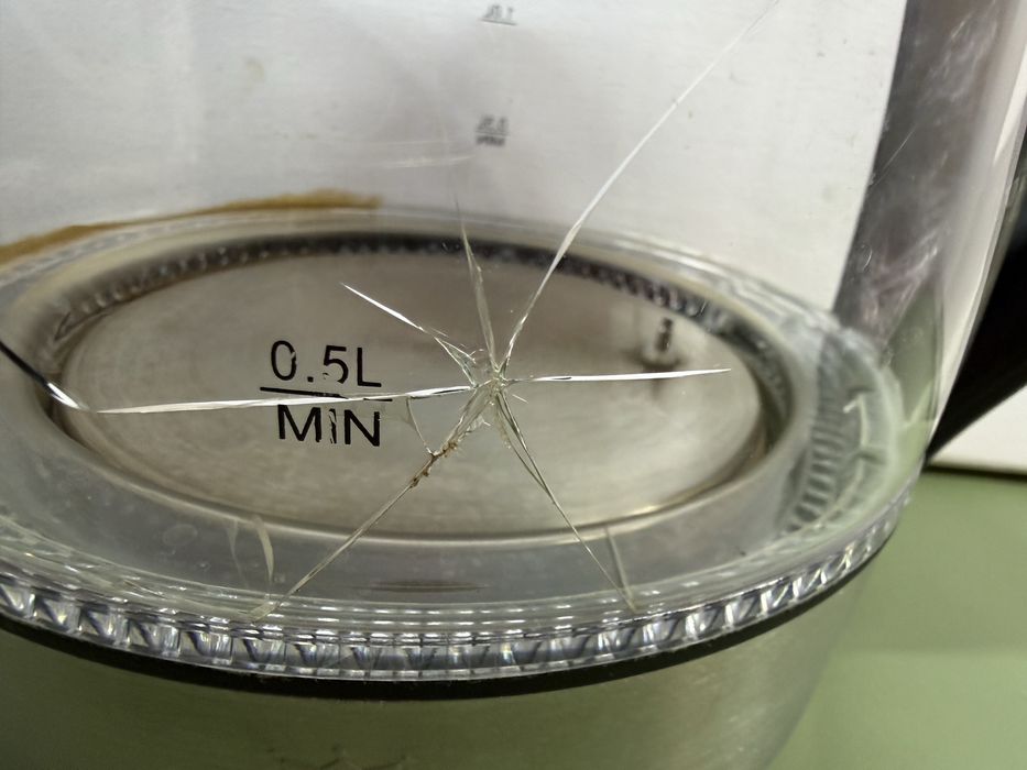 Электрочайник 1.8 л. С терморегулятором,подсаеткой и подогревом