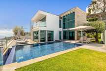 Villa Bay Views