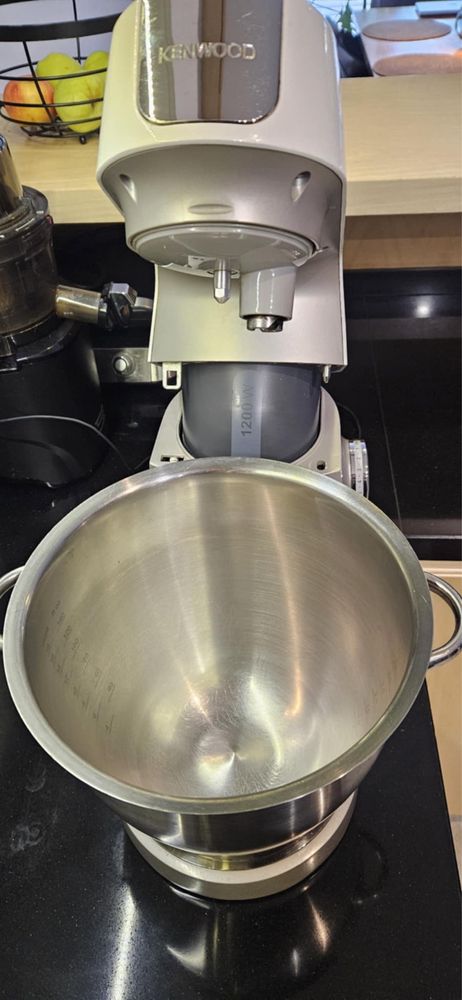 Kenwood Chef Sense XL KVL6030T biało-srebrny