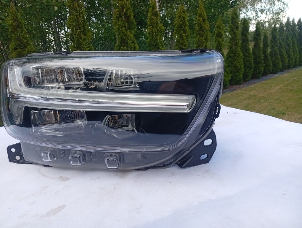 Volvo xc40 reflektor lampa prawy przód full led USA