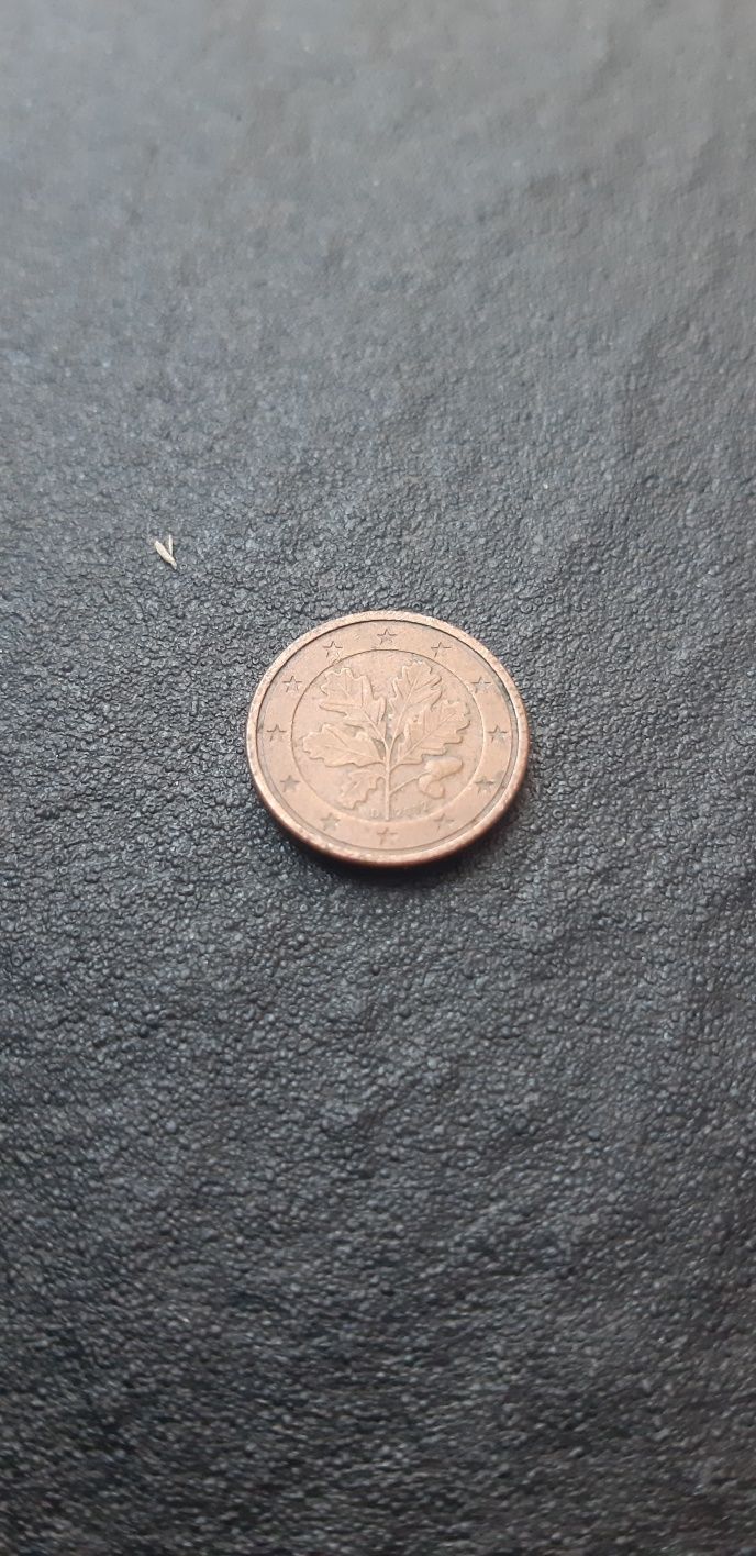 Vendo estas moedas de 1 e 2 cêntimos tem uma de 1 cêntimo com defeito