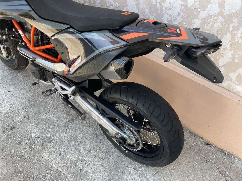 Ktm 690 smc r 2022