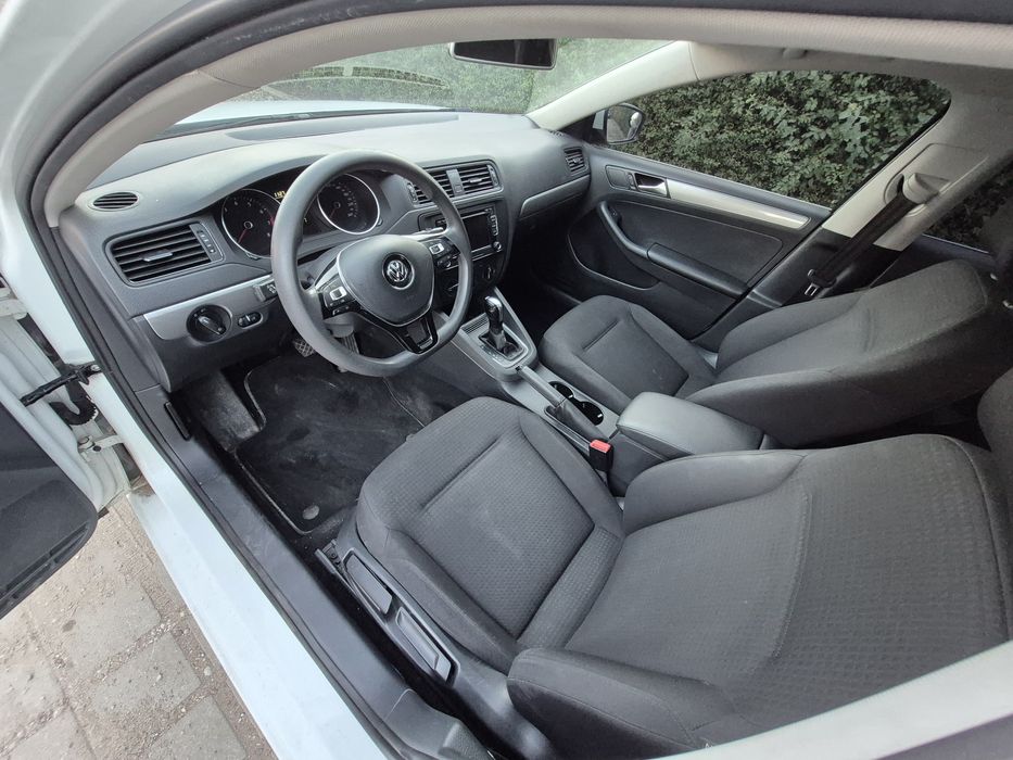 VW Jetta 2,0 8v lift 2015 klima 177.000km automat  zamiana