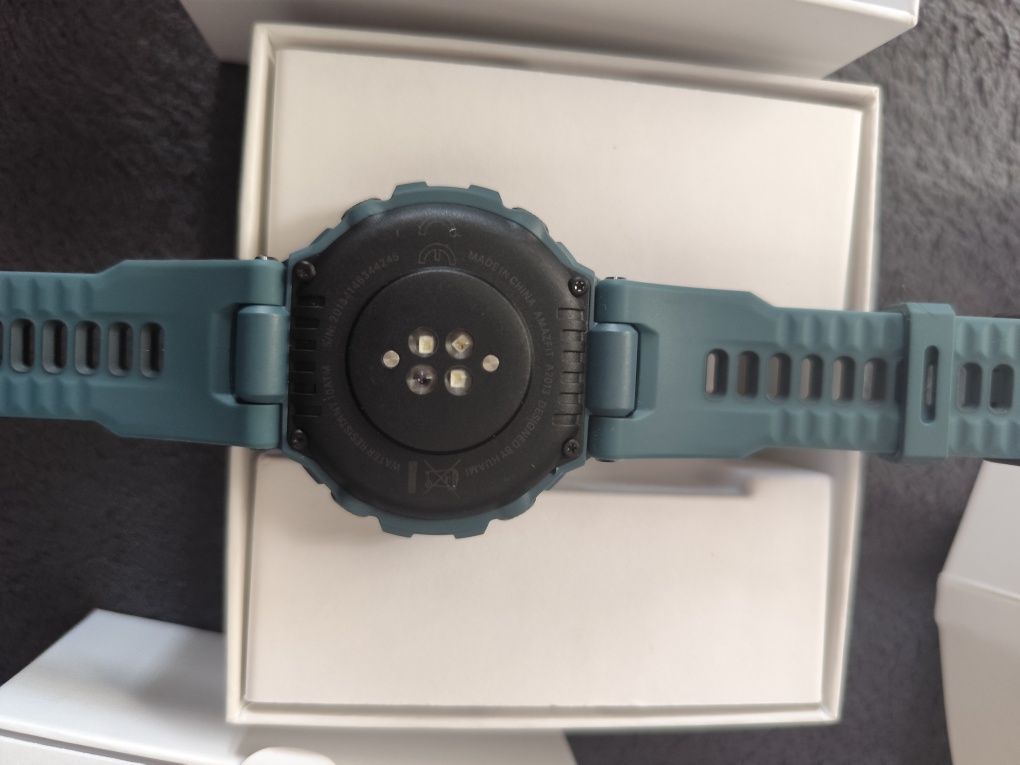 Amazfit T-Rex Pro smartwatch 2szt