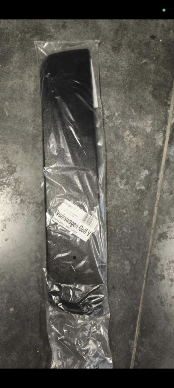 Osłona wlotu powietrza zderzak golf 5 03-08