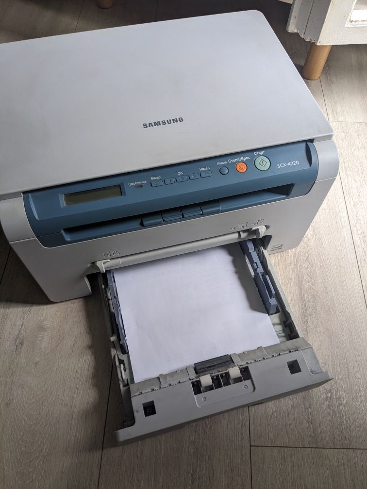 продам свій домашній 3в1 Принтер Сканер Копіювання Samsung SCX-4220