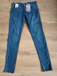 Jeansy Levi's 710 164cm