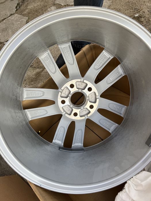 Felga 8,0x18 ET44 VW Passat B8 3G0 jak NOWA