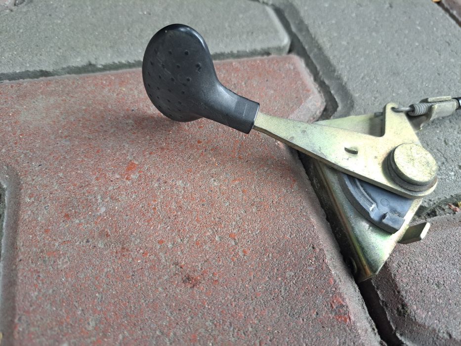 Linka gazu Traktorek kosiarka Husqvarna CTH Mcculloch Partner itp