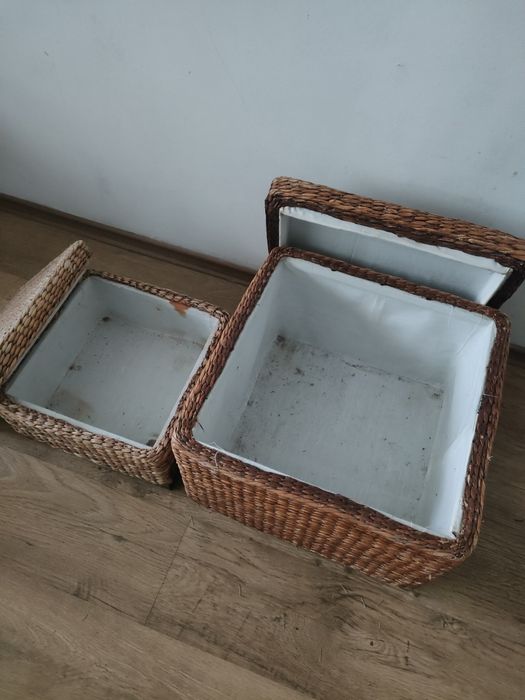rattanowe siedzisko puf schowek Ikea vintage