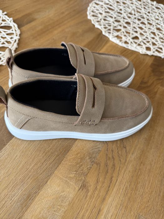 Mokasyna dla chłopca 34 Reserved