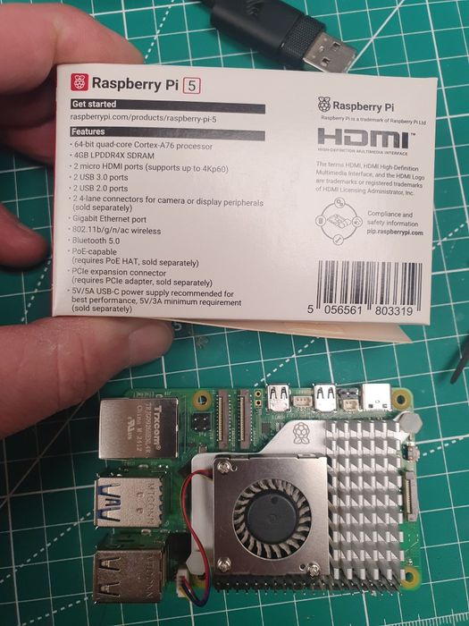 Raspberry pi5 4GB  +zasilacz
