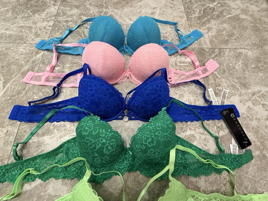 Бюстгальтера жіночі