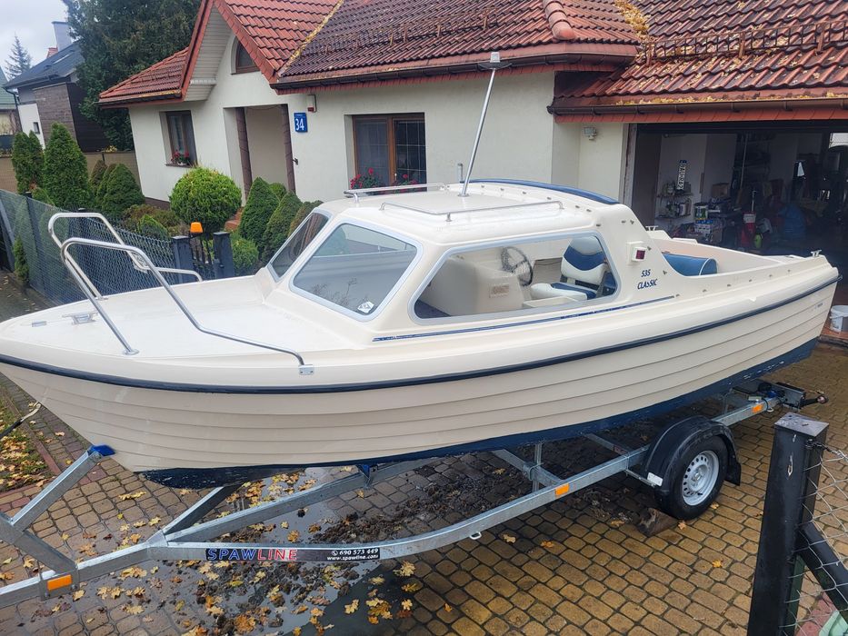 Lodz łódka pół kabinowa CRESENT 535 wedkarska rekreacyjna kabina 5.35m