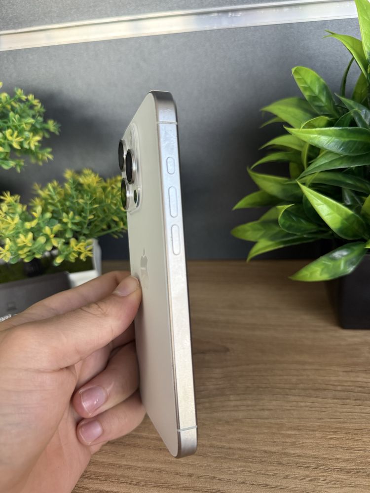Apple Iphone 15  Pro 256 GB Neverlock !