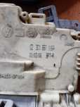 Zamek drzwi prawy przód Passat b6 3c1#837 016A