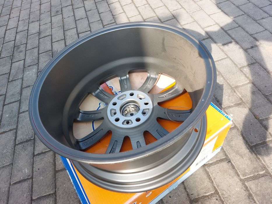 Felga GULF Nowa r17 5x112 ET42  Audi Volkswagen