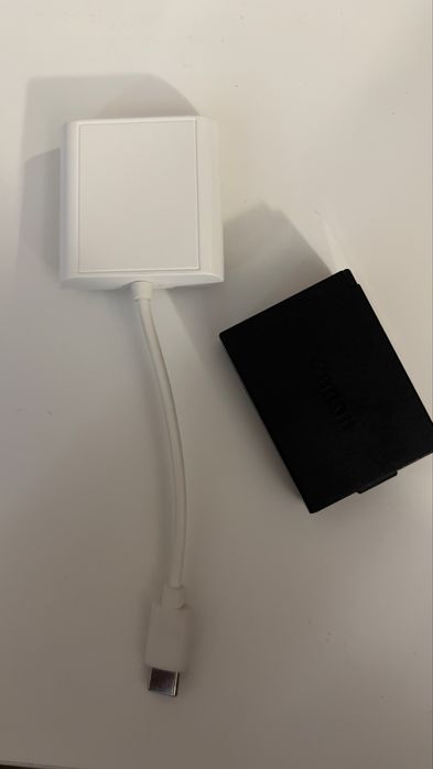 Camera canon eos 2000d