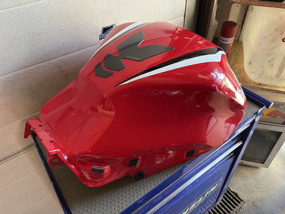 Zbiornik paliwa honda cbr 650r