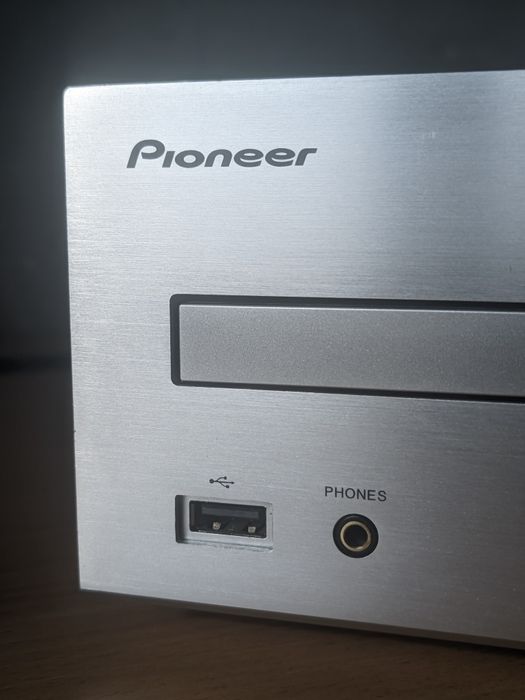 Сетевой CD-Ресивер Pioneer HM76DAB (USB, Bluetooth, FLAC)