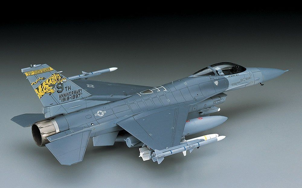 Hasegawa D18 F-16Cj Block 50 1/72 model do sklejania