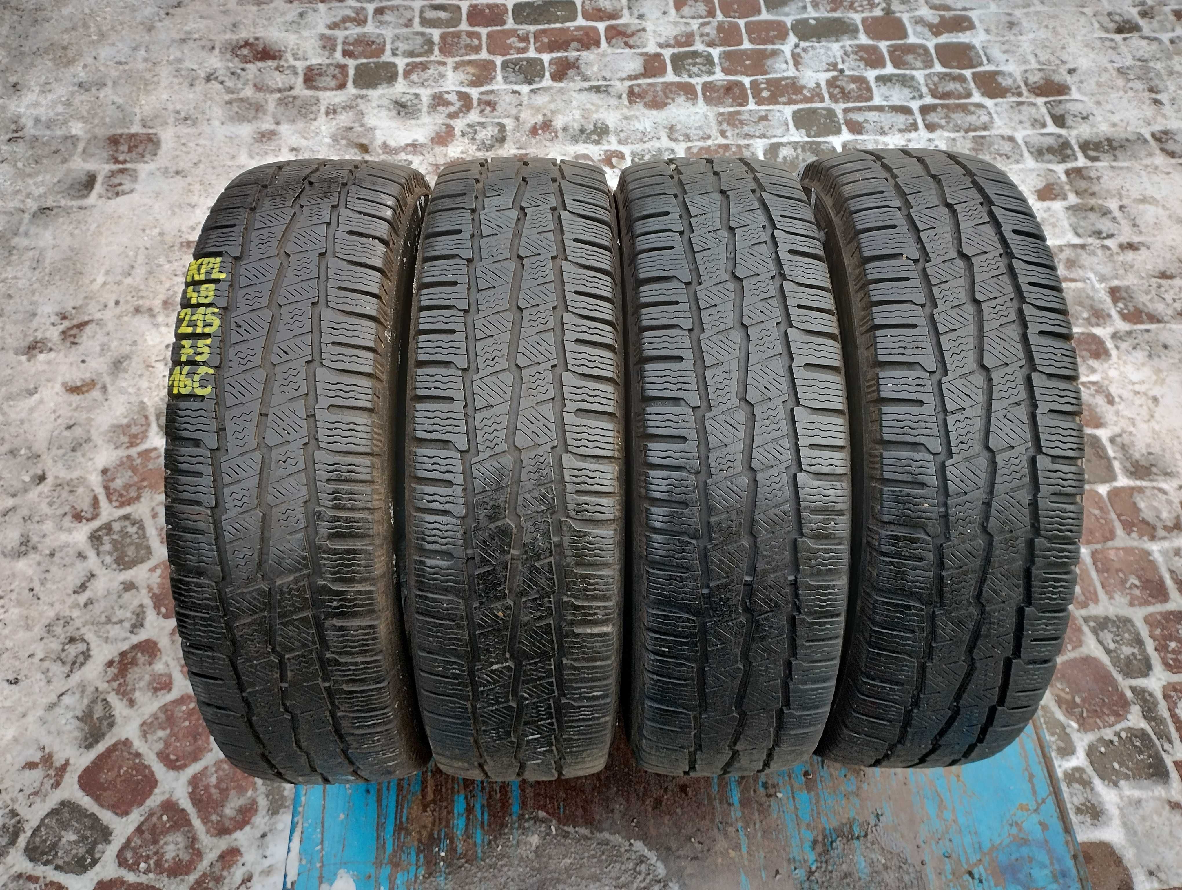 Opony zimowe Michelin Agilis Alpin 215/75/16C KPL48