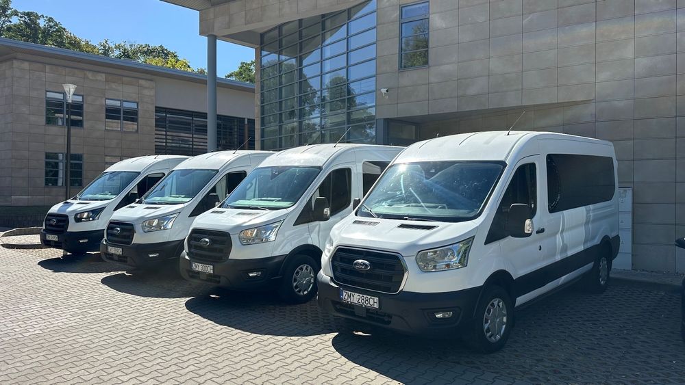 Ford Transit 9 osobowy / Ciężarowy 9 os / 23% vat  Pierwszy właściciel