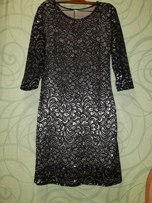 Мереживна сукня з напиленням 42 розмiру