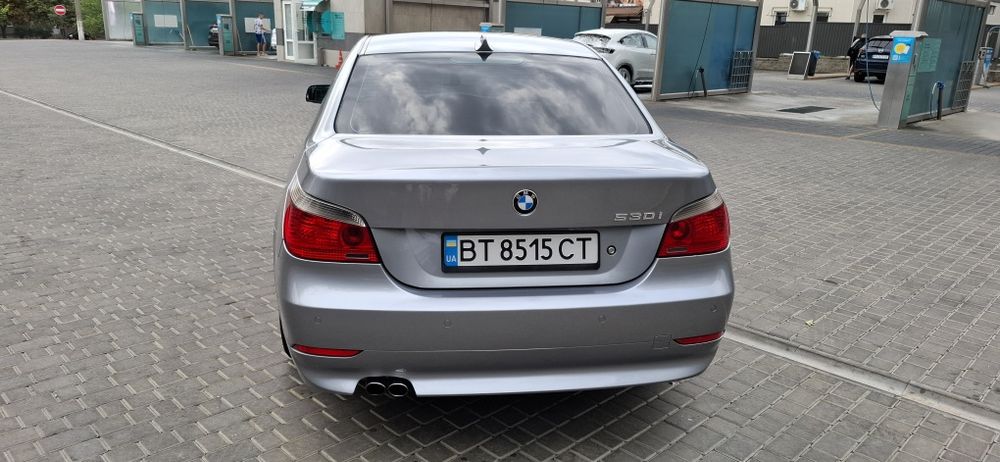 БМВ е60 3л (BMW E60)