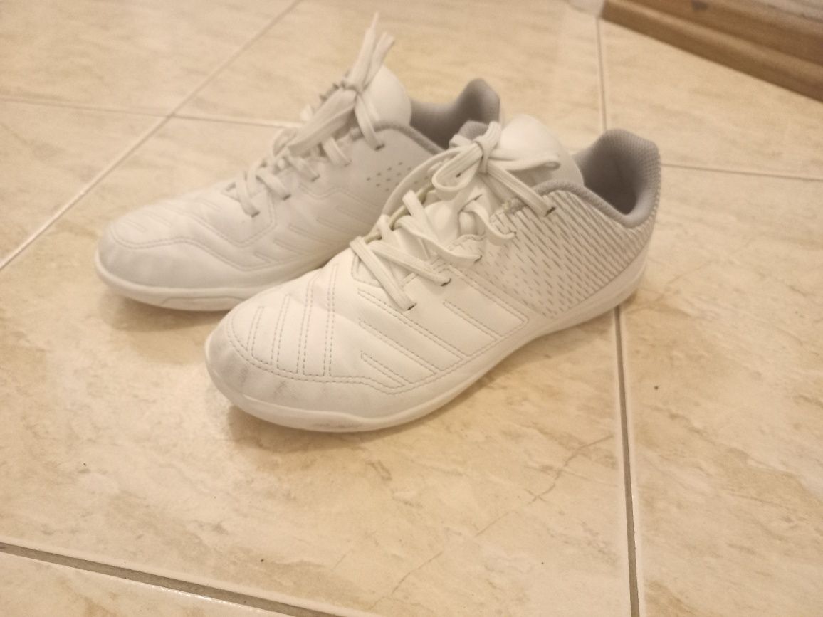 Buty sportowe halowe halówki 36 Imviso