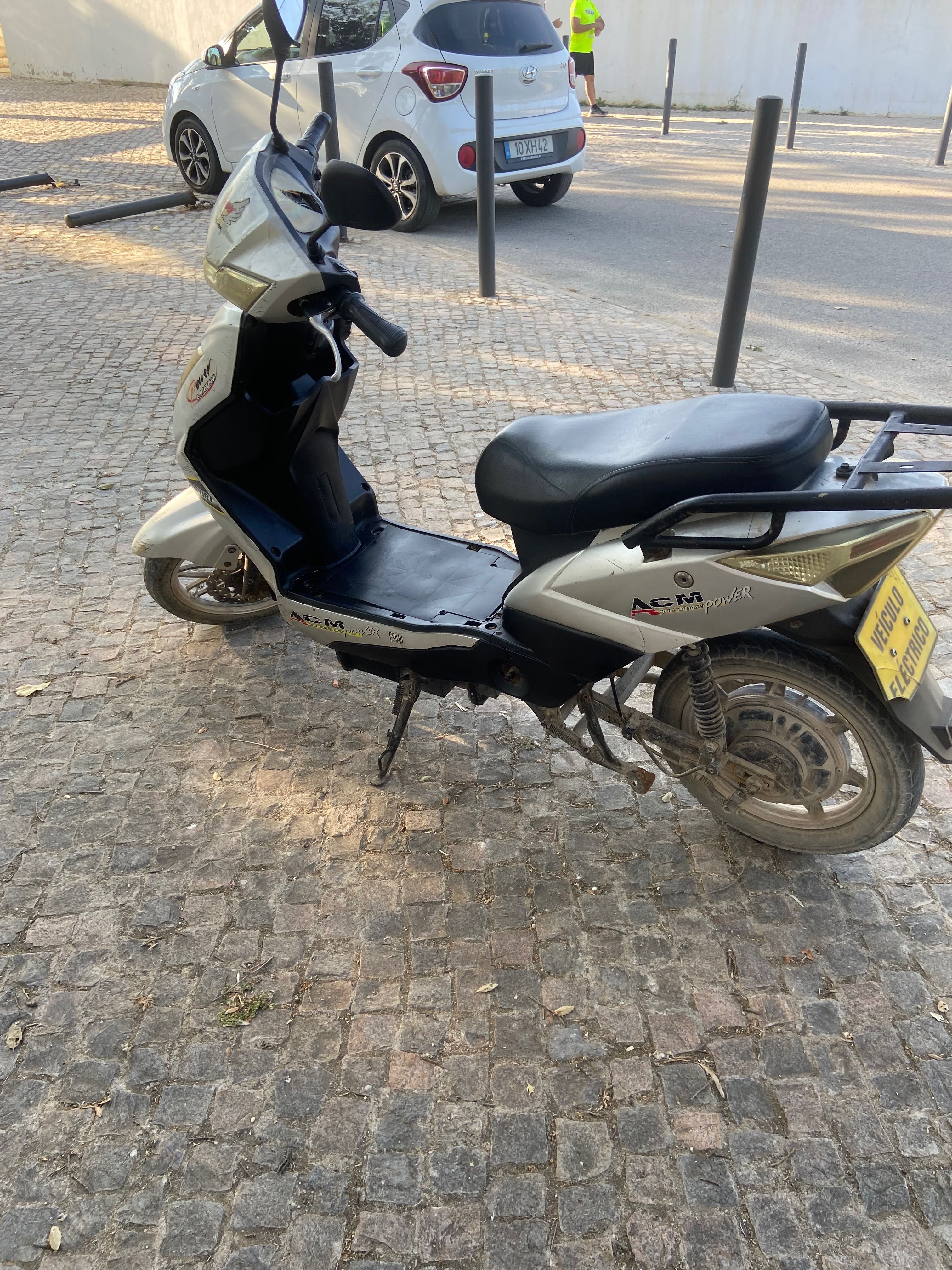 Vendo mota elétrica