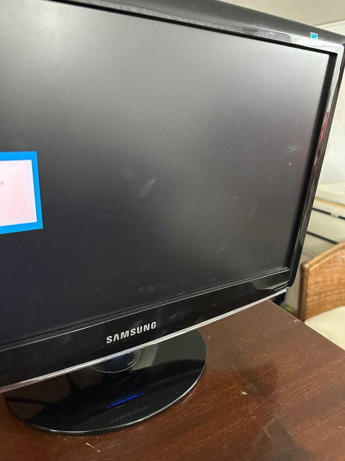Monitor de Computador Samsung SyncMaster 933 - 18.5" LCD