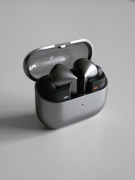 Безпровідні навушники Samsung Galaxy Buds3 Pro /  SM-R630 / Ориг