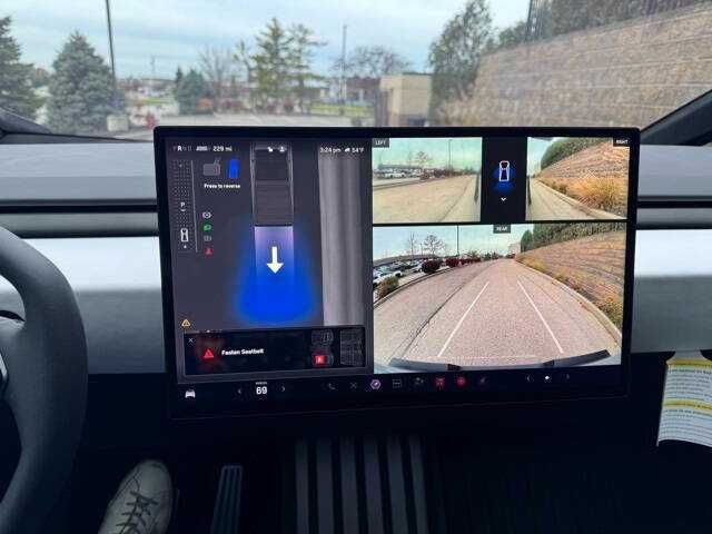 2024 Tesla Cybertruck