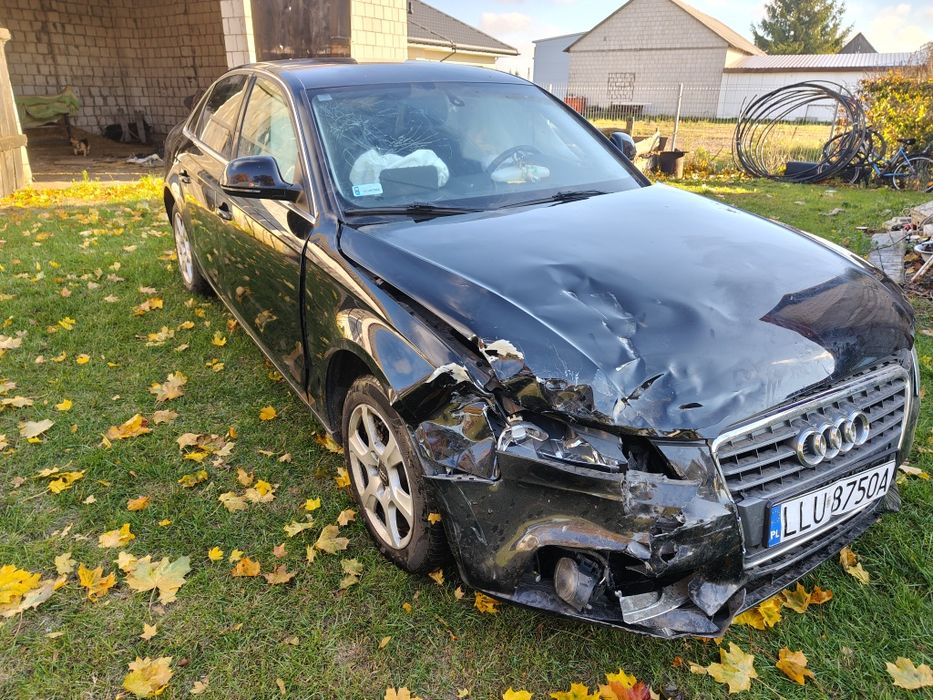 AUDI A4 B8 2.0 TDI 140 KM- Uszkodzone
