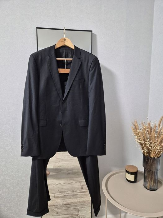 Мужской костюм HUGO BOSS